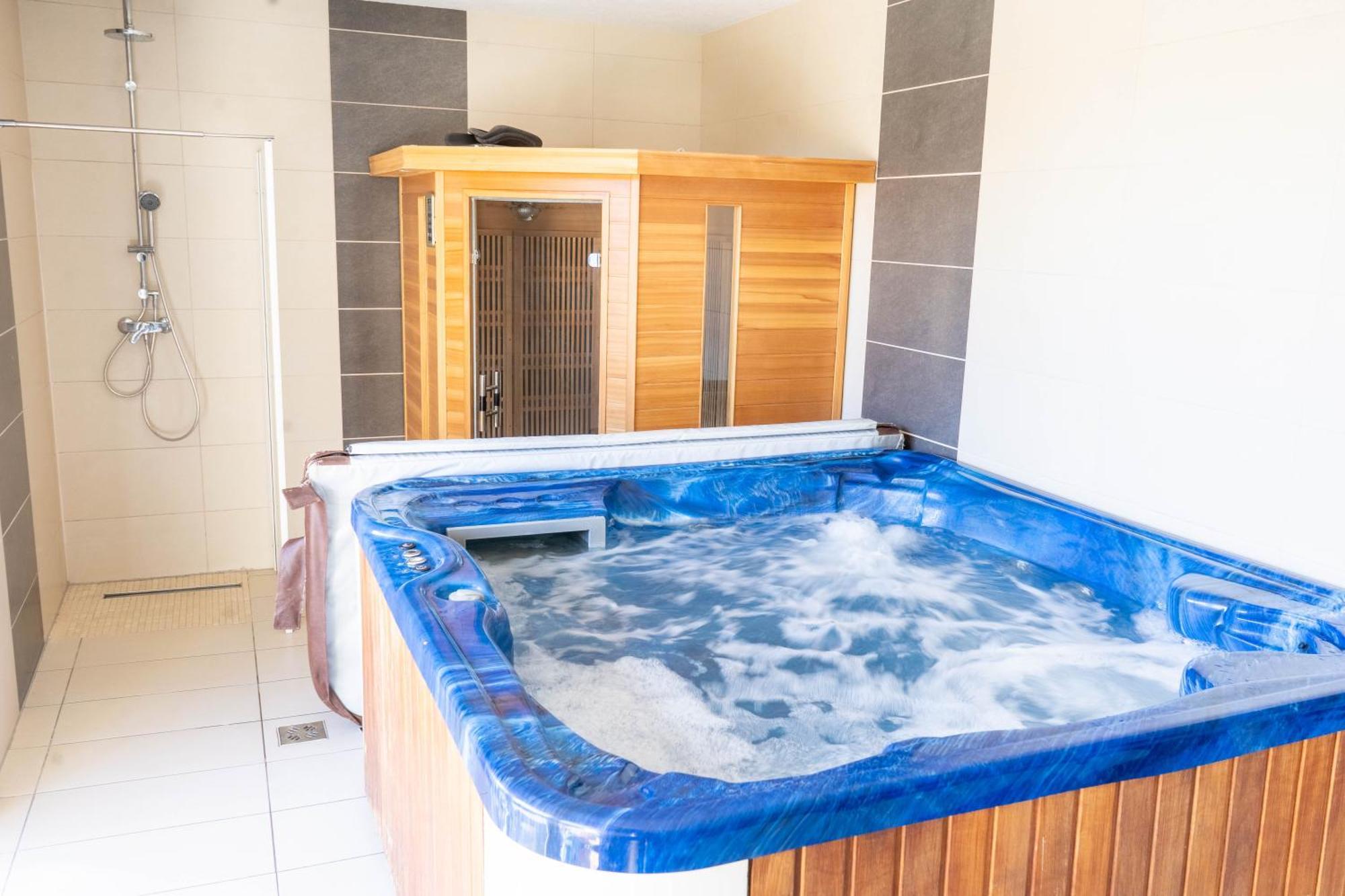 Cac Wellness Apartment Siofok Ngoại thất bức ảnh