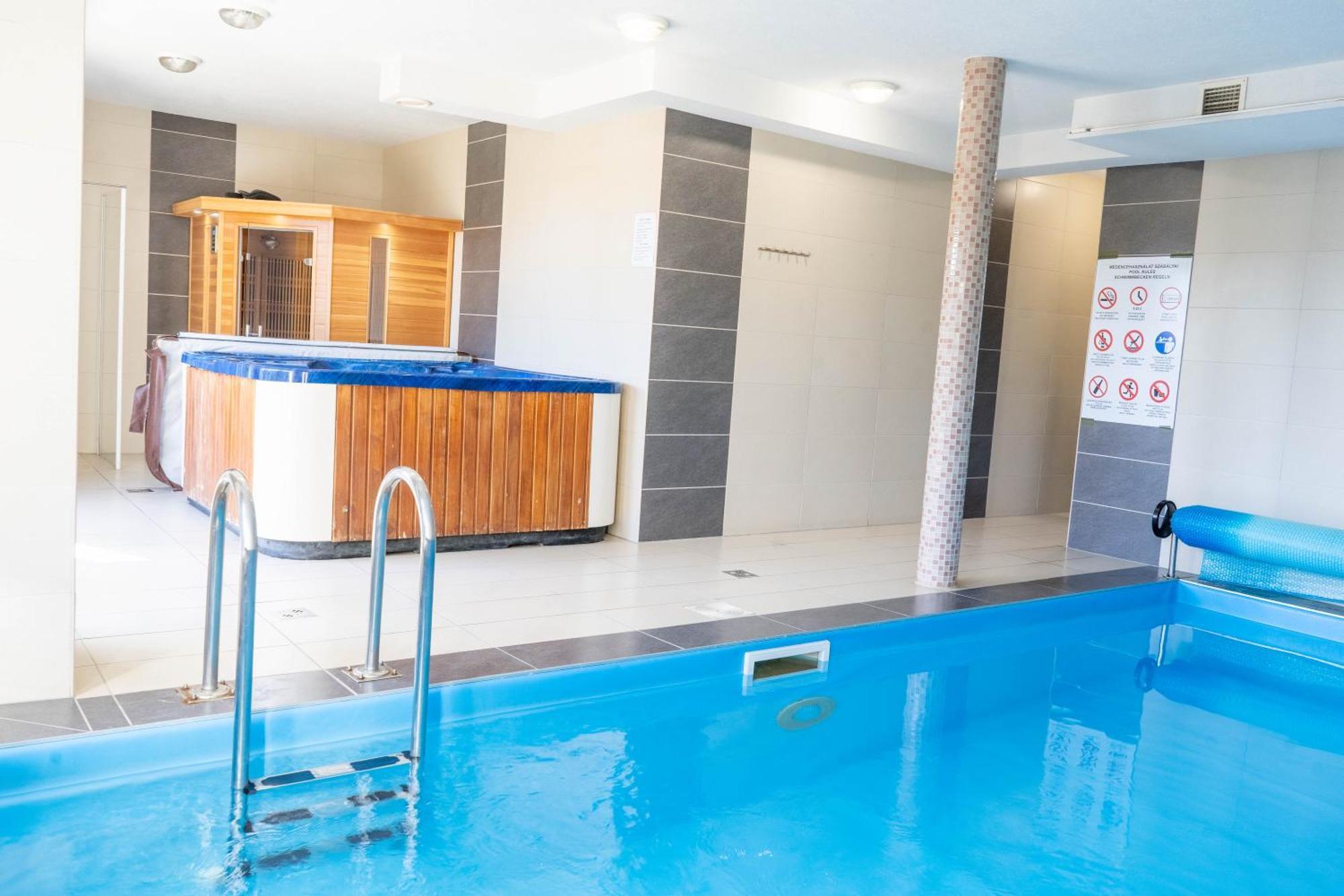 Cac Wellness Apartment Siofok Ngoại thất bức ảnh