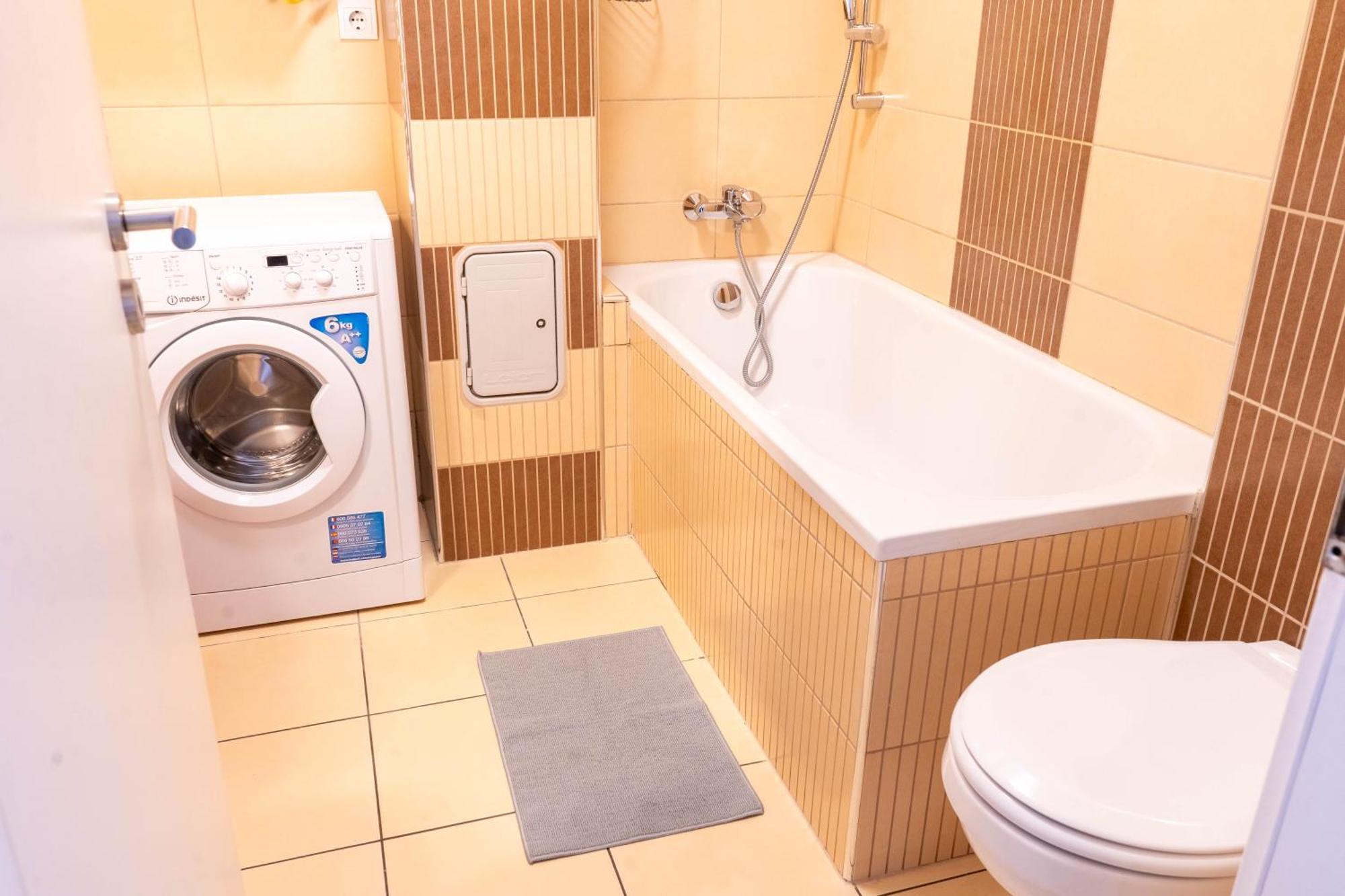 Cac Wellness Apartment Siofok Ngoại thất bức ảnh